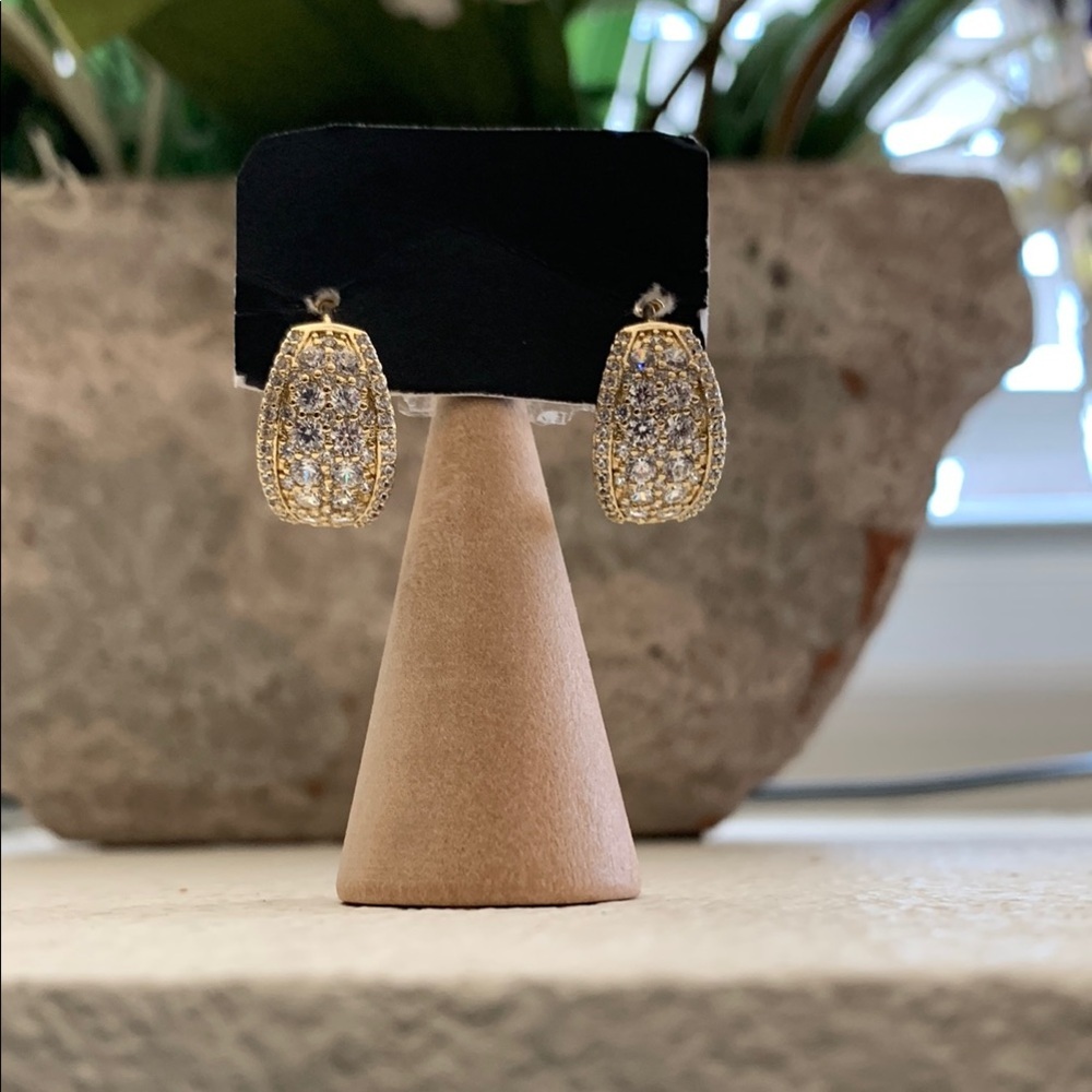 Elegant Gold and Silver Drop Earrings - Picture 3 of 5